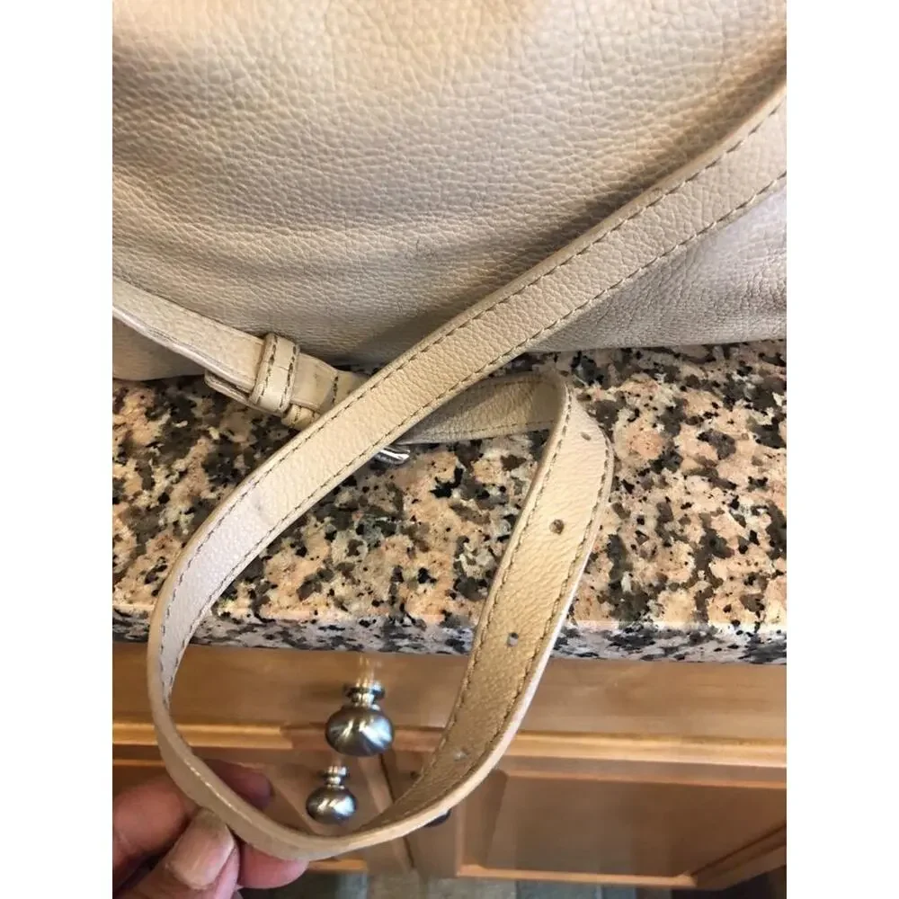 Kate spade new york Cobble Hill convertible creme beige bag purse medium (PU300